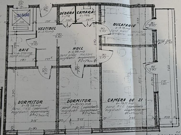 Se inchiriaza apartament,decomandat doua camere,etaj 10/11 ,pret 300 euro/luna. - 1