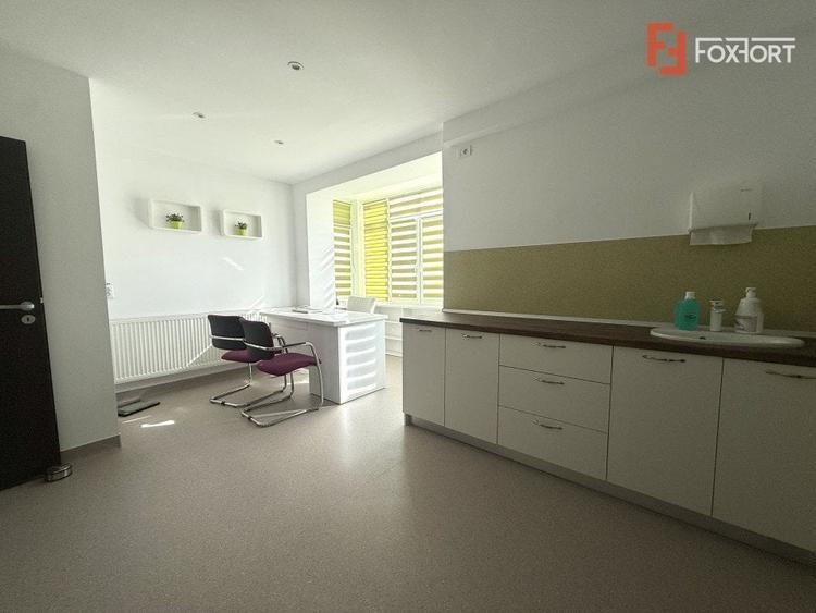 COMISION 0% 2 Cladiri medicale, una amenajata deja, teren 440 mp, Mosnita Noua - 13