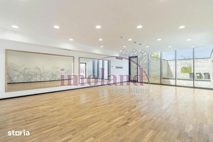 Vanzare - Townhouse 6 camere - mobilat + 2 locuri parcare Avalon Estat - 11