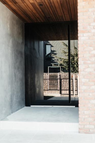 VILA CU PISCINA - OTOPENI - COMISION 0% - 15