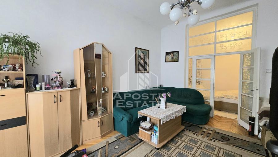 Casa de vanzare, 7 camere si 4 bai, centrala proprie, zona Odobescu - 2