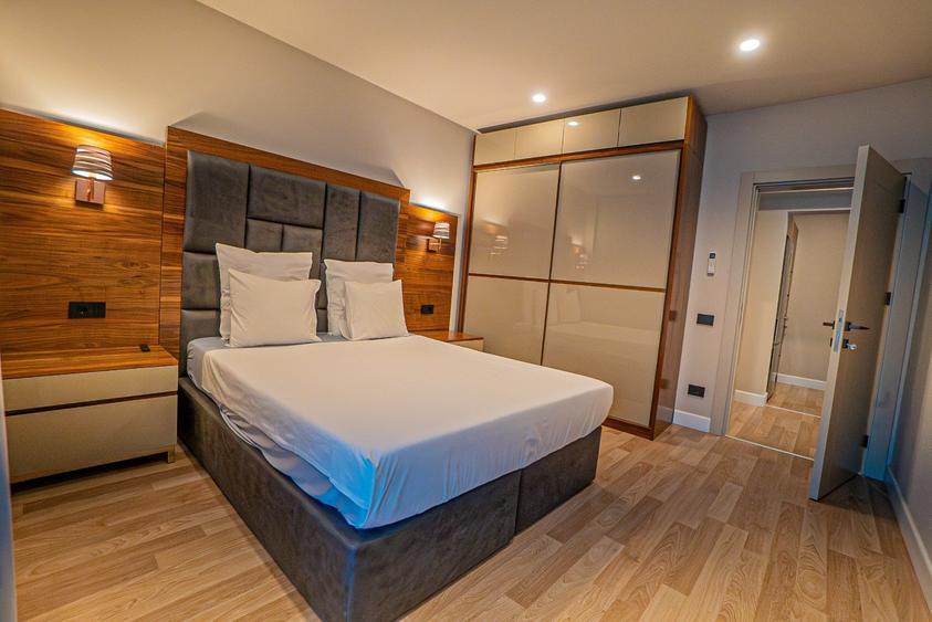 VÂNZARE APARTAMENT 4 CAMERE – VEDERE CĂTRE LAC-LOC DE PARCARE - 22