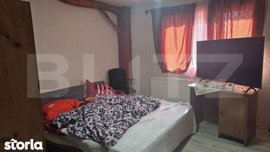 Casa 5 camere, 300 mp, zona UNIO - 9