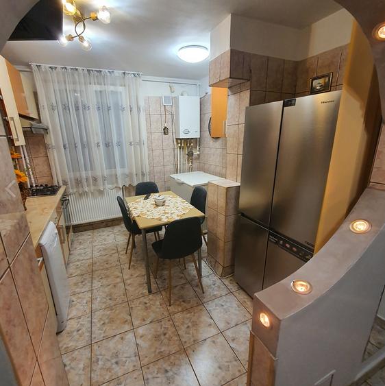 Brancoveanu, Metrou,Parc ,Etajul 3/4,2 Locuri de parcare,Mobilat,Utilat,Liber - 4