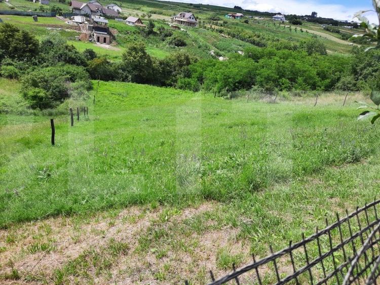 Casa si teren 3450mp, panorama superba asupra orasului - 8