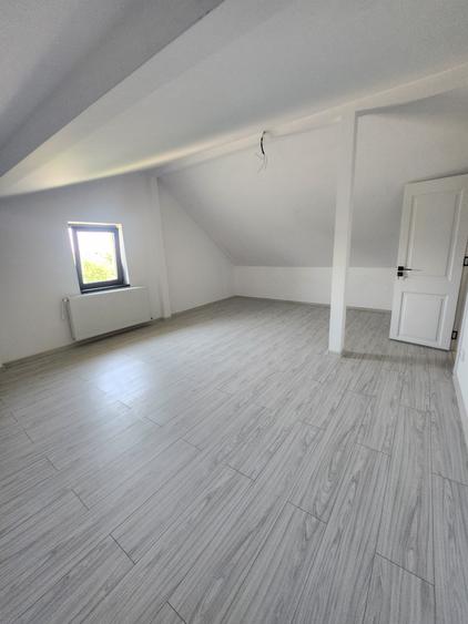 Individuala 6 camere/ P+1E+M /Bragadiru zona Ghidigeni! - 11