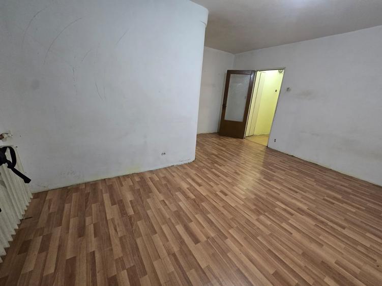 Garsonieră ideală pentru investiție, zona Gorjului- Moinesti, 200 m de metrou ! - 1