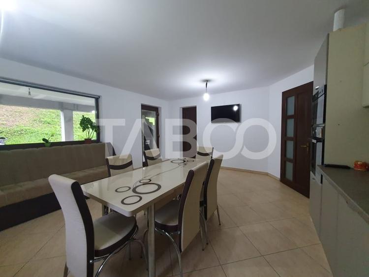 Casa 5 camere 197mp utili situata la 27km de Fagaras si 65km de Brasov - 6