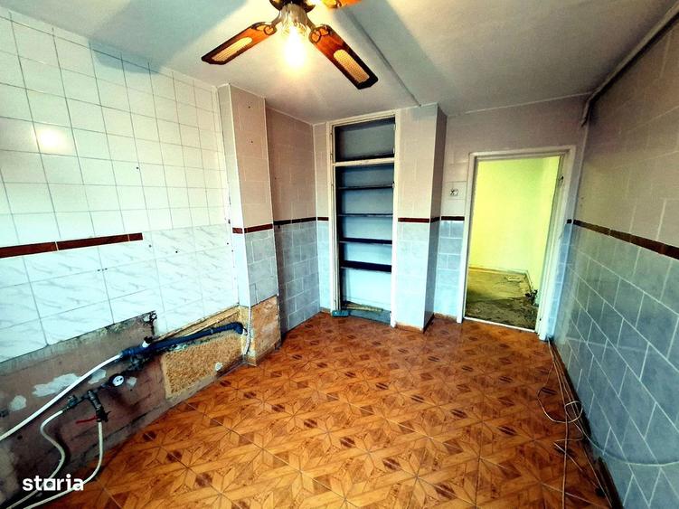 Apartament 3 camere decomandat Str. Castanilor - 7