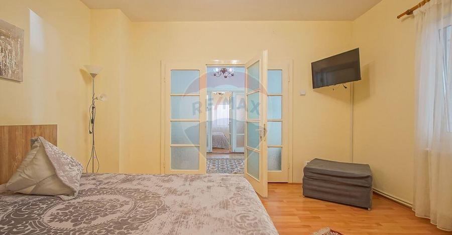 Vila cu farmec istoric in Bu?teni, pensiune sau locuin... - 18