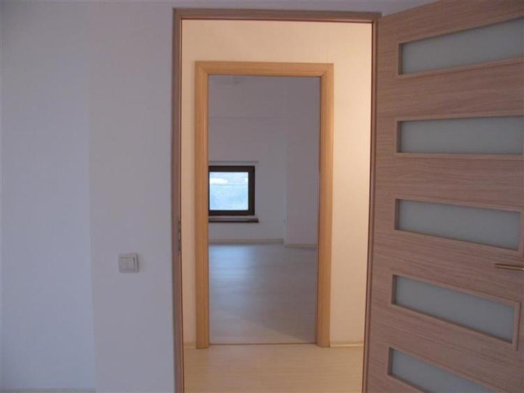 Vanzare imobil 5000 mp si teren 5000 mp - 8