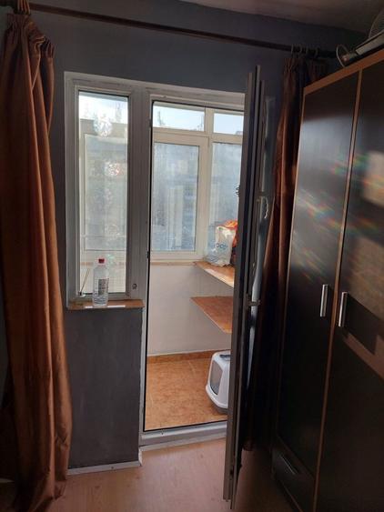Vand apartament 3 camere micro 4 - 7