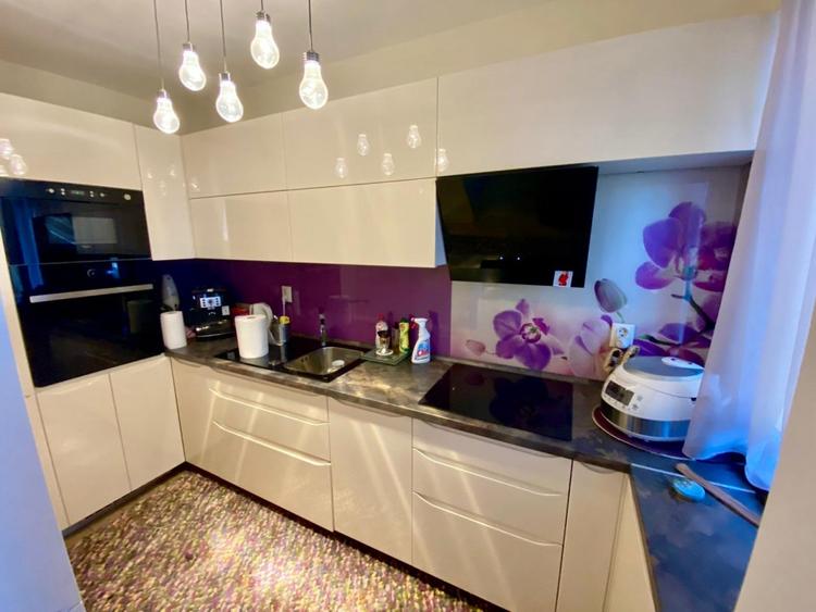 Ap 3 cam conf 1 A dec, et 3/4, str Domnisori, loc parcare - 3