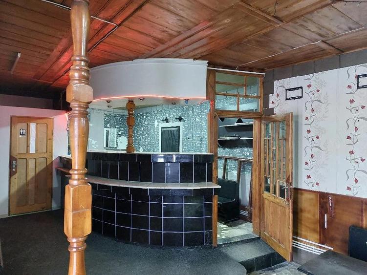 Inchiriez spatiu - 1