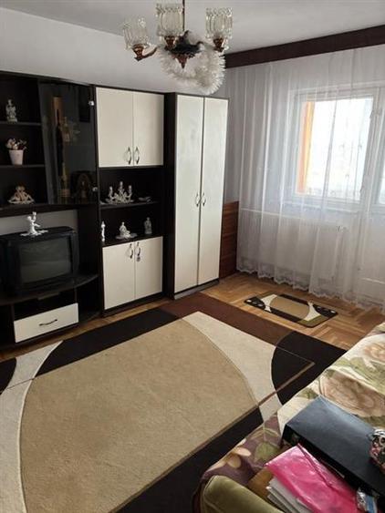 Apartament 3 camere decomandat, 2 bai, zona Gemenii - 1