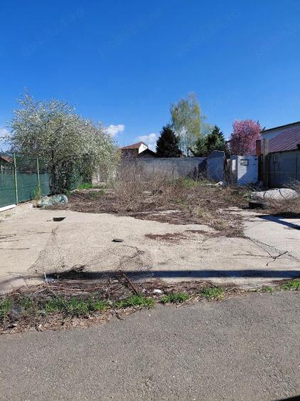 Teren intravilan strada Lucefarului - 1