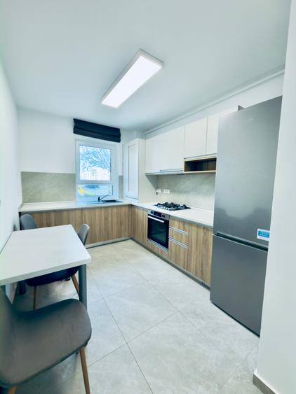 Apartament de inchiriat cu 3 camere in zona Tractorul,parter/8 loc de parcare - 11