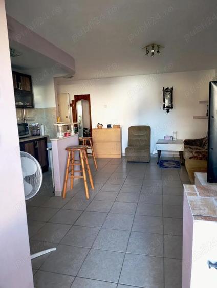 apartament de vanzare cu 3 camere - 9