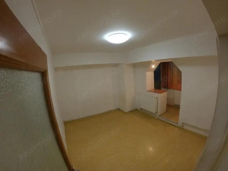 Apartament central de 3 camere, 75 mp, cu boxa pentru depozitare - 18