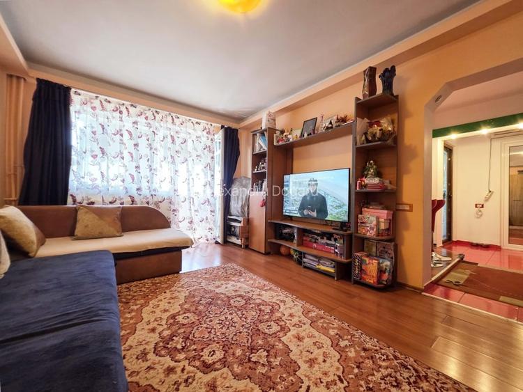 Apartament cu 2 camere de vanzare, mobilat si utilat, centrala pe gaz, zona CET