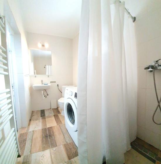 Inchiriez casa + curte in Ghimbav/ Brasov, casa de inchiriat central - 4