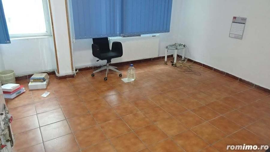 Vand spatiu comercial in Deva, zona ultracentrala ( I. Creanga), suprafata utila 70 mp, - 3