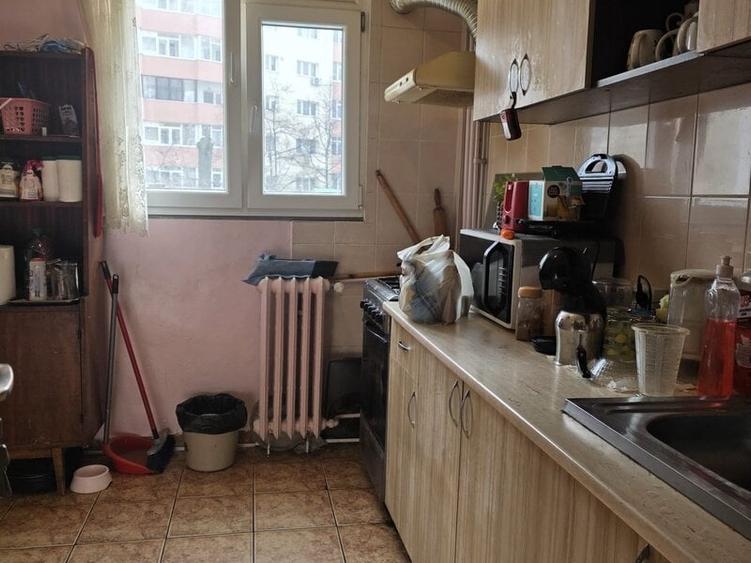 Dristor- Camil Ressu vav metrou - 10