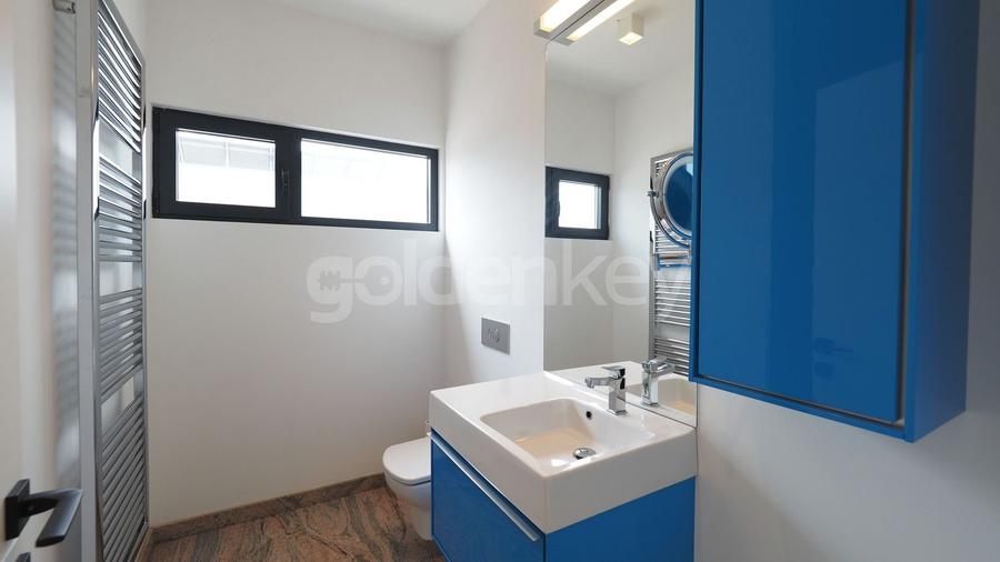 Vila minimalista pe o strada selecta si linistita - 25