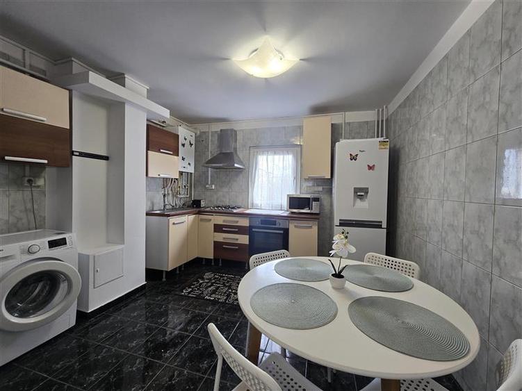 Chirie Apartament 3 Camere. Langa Arena Mall. Etaj 2. Mobilat - 4