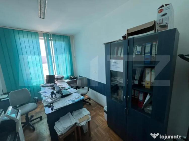Spatii de birouri de inchiriat, 19 mp, zona Micro 6 - 6