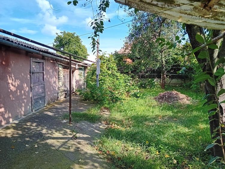 DE vanzare casa curte comuna in Cristesti - 6