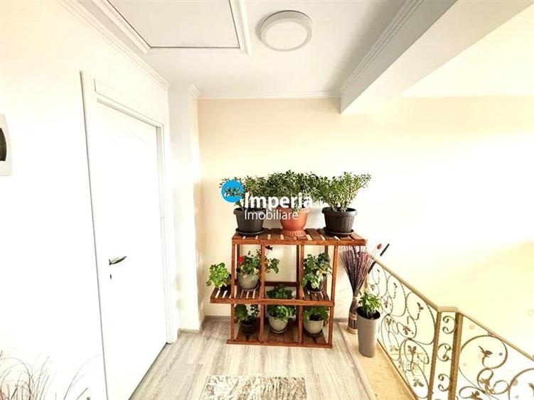 Duplex 5 cam, 3 bai, 220 mp teren, mobilat, 5 drumuri Valea Adanca - 10