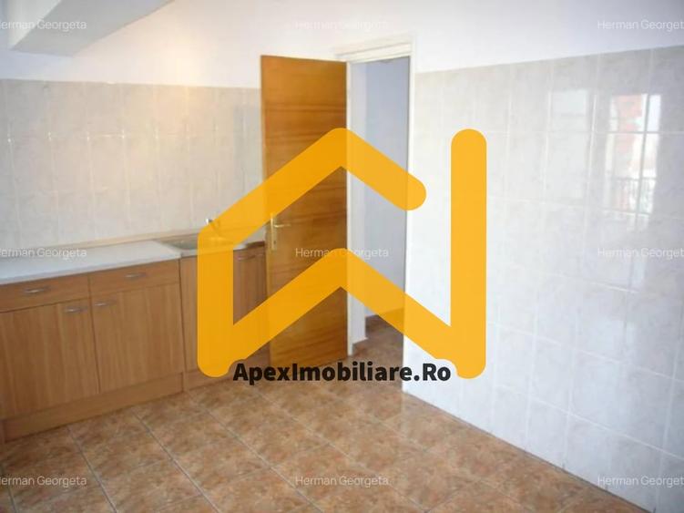 Bd Unirii, Alba Iulia | Duplex 4 Camere pentru birouri | 3 Terase - 7