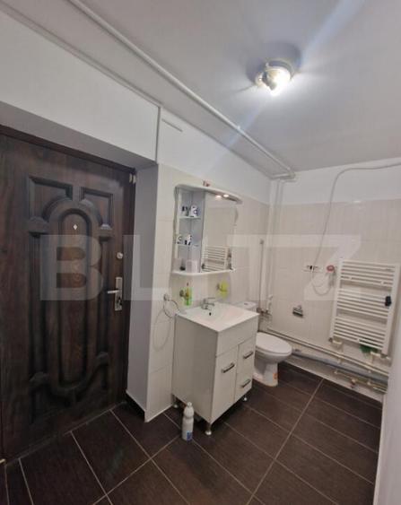 Spatiu comercial, 60 mp, parter, zona Burdujeni - 1