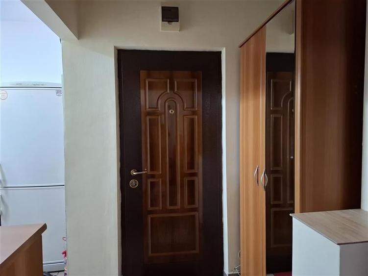 Apartament 2 camere, et 3, CT, mobilat si utilat, Gara - 10