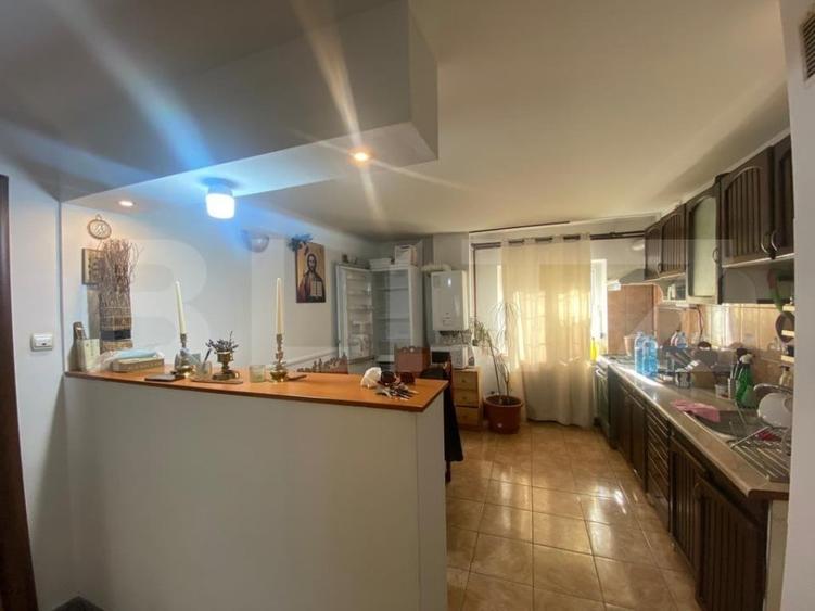 Apartament 4 camere, prima inchiriere, 105mp cu centrala termica, zona 1 Mai - 5