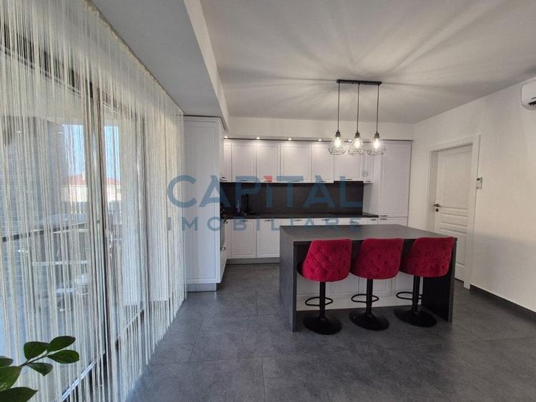 Casa ultrafinisata, garaj, panouri fotovoltaice - 16