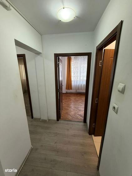 DECOMANDAT la etajul 1 cu centrala , Narcisa - 1