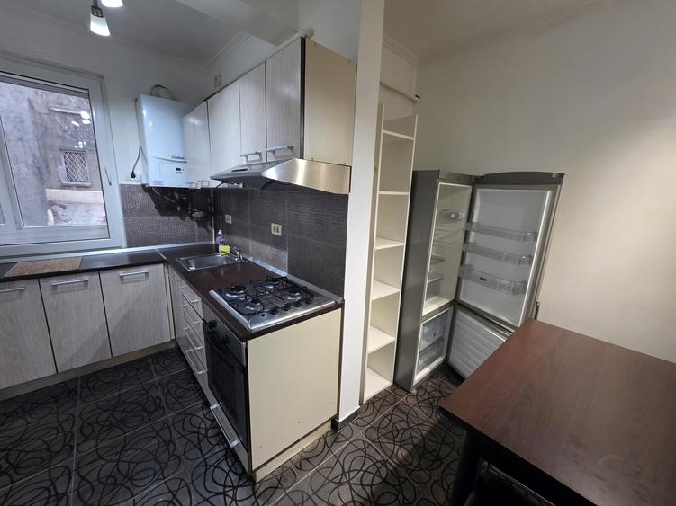 Sala Palatului Cismigiu Inchiriere garsoniera dubla etaj 1 centrala - 10