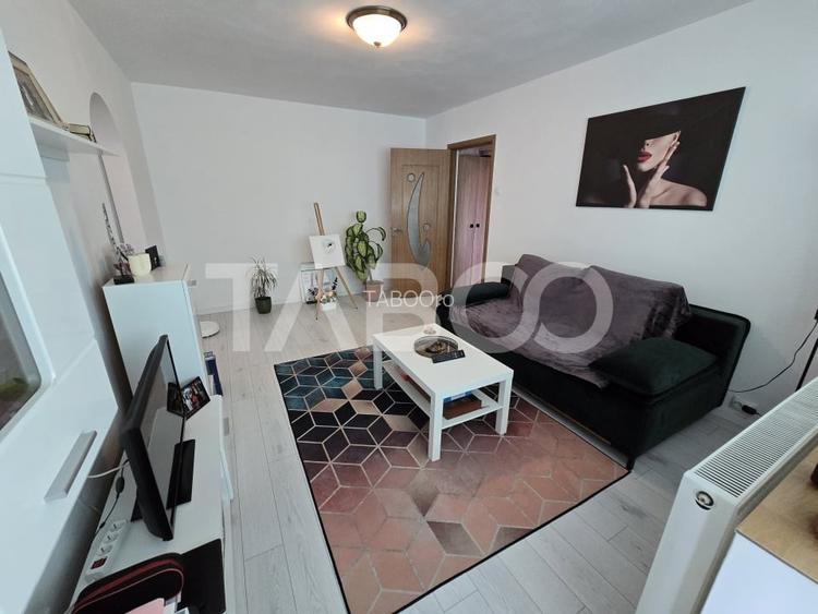 Apartament de inchiriat cu 2 camere balcon zona Mihai Viteazul Sibiu Apartament de inchiriat cu 2 camere balcon zona Mihai Viteazul Sibiu