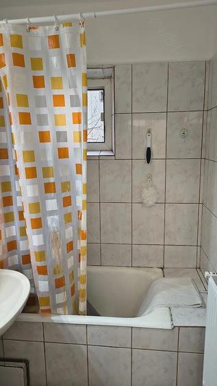 Vand apartament 2 camere cartier 1 Mai - 2