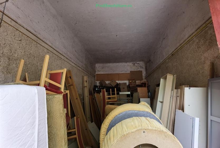 Casa la principala cu spatiu comercial in SANTANA - 5