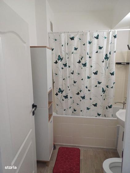 Apartament semidecomandat , et.1/4, Calea Bucure?ti- Institut - 2