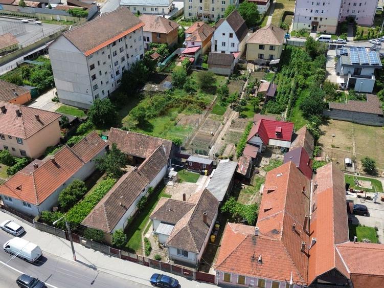 Casa cu potential in zona semicentrala din Medias, Strada Avram Iancu - 18