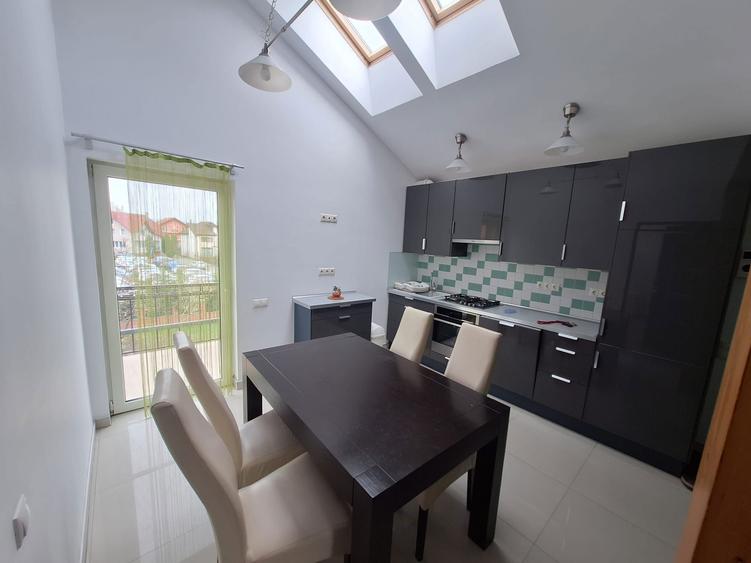 Inchiriez apartament 2 camere decom. - 3