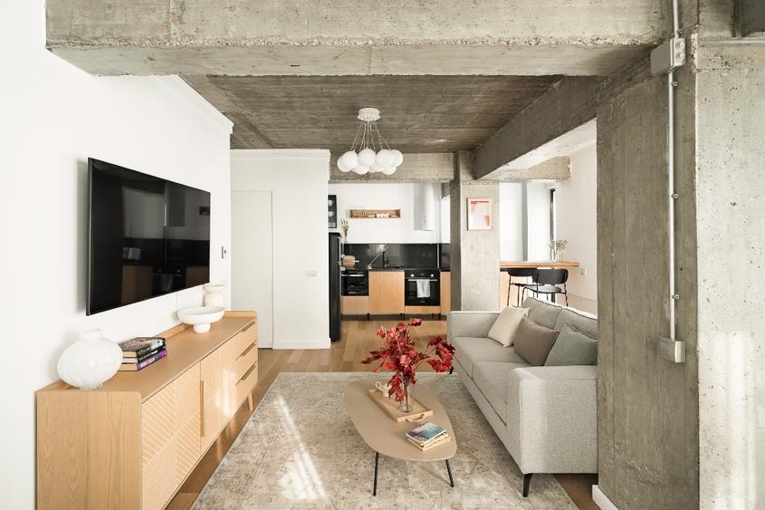 Vand Apartament 3 Camere Cladirea Stela, Nicolae Balcescu 80A - 1