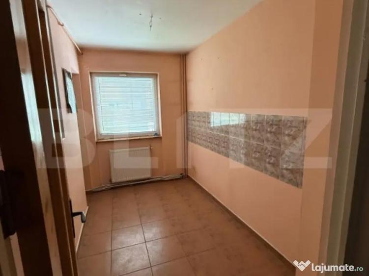 Apartament cu 3 camere, decomandat, zona George Enescu - 7