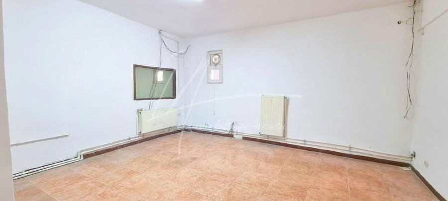 SPATIU COMERCIAL STRADAL 108 mp STR. MAICA DOMNULUI NR. 41 / B-DUL LACUL TEI! - 18