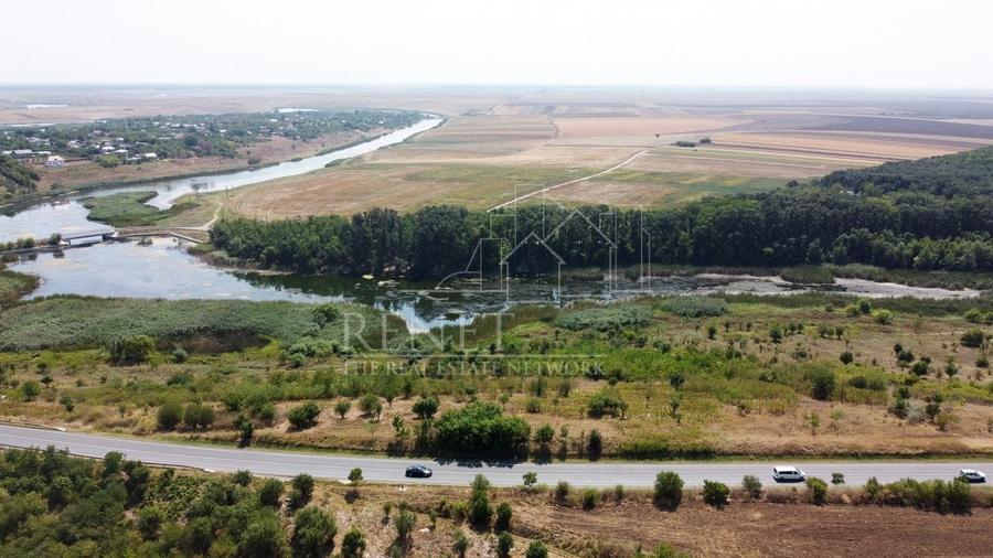 Teren langa lac Naipu - 1