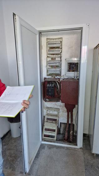 Vand/inchiriez cladire,teren,spatiu comercial - 1